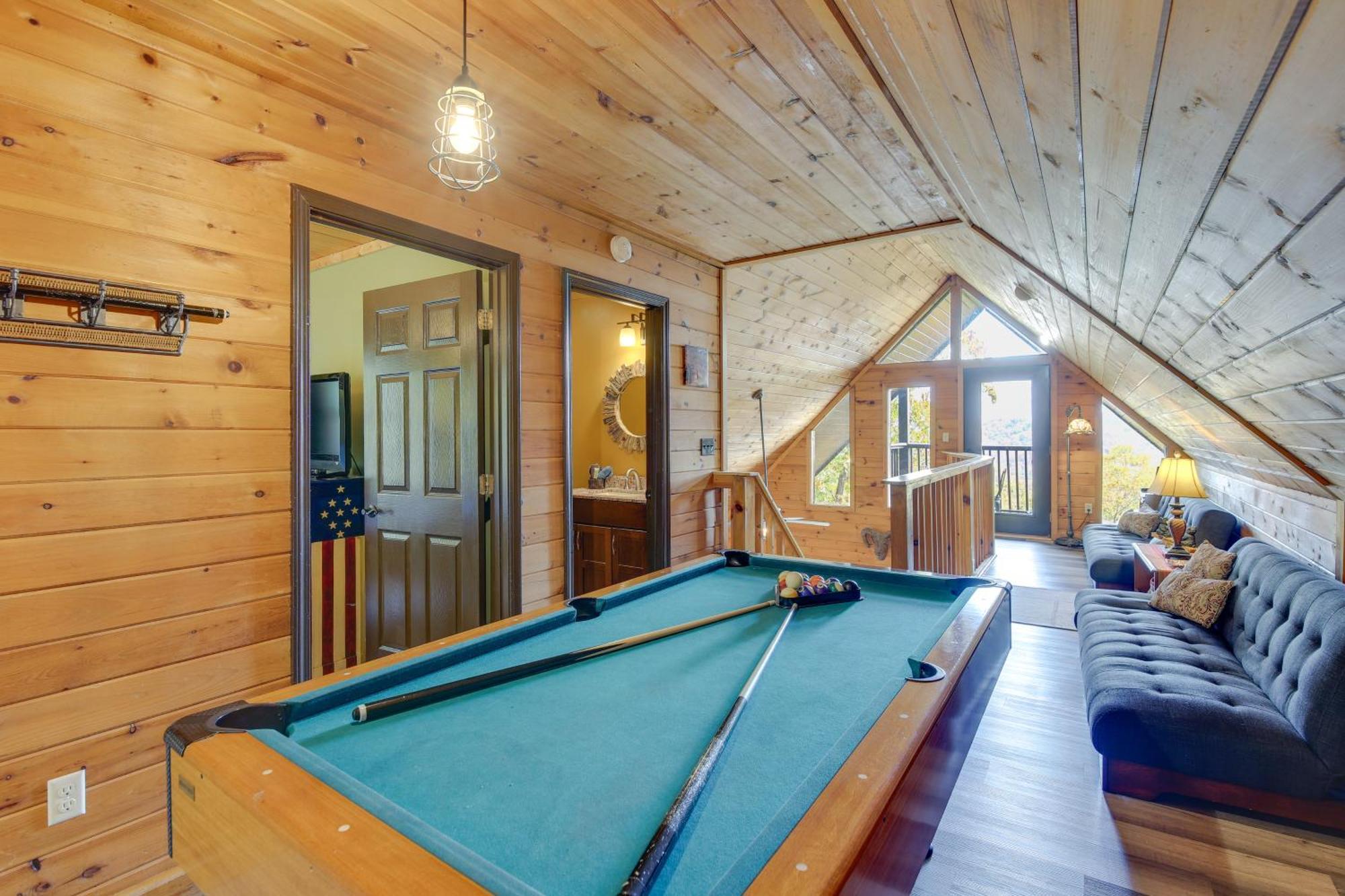 Above And Beyond Pigeon Forge Cabin With Prime Views! 외부 사진