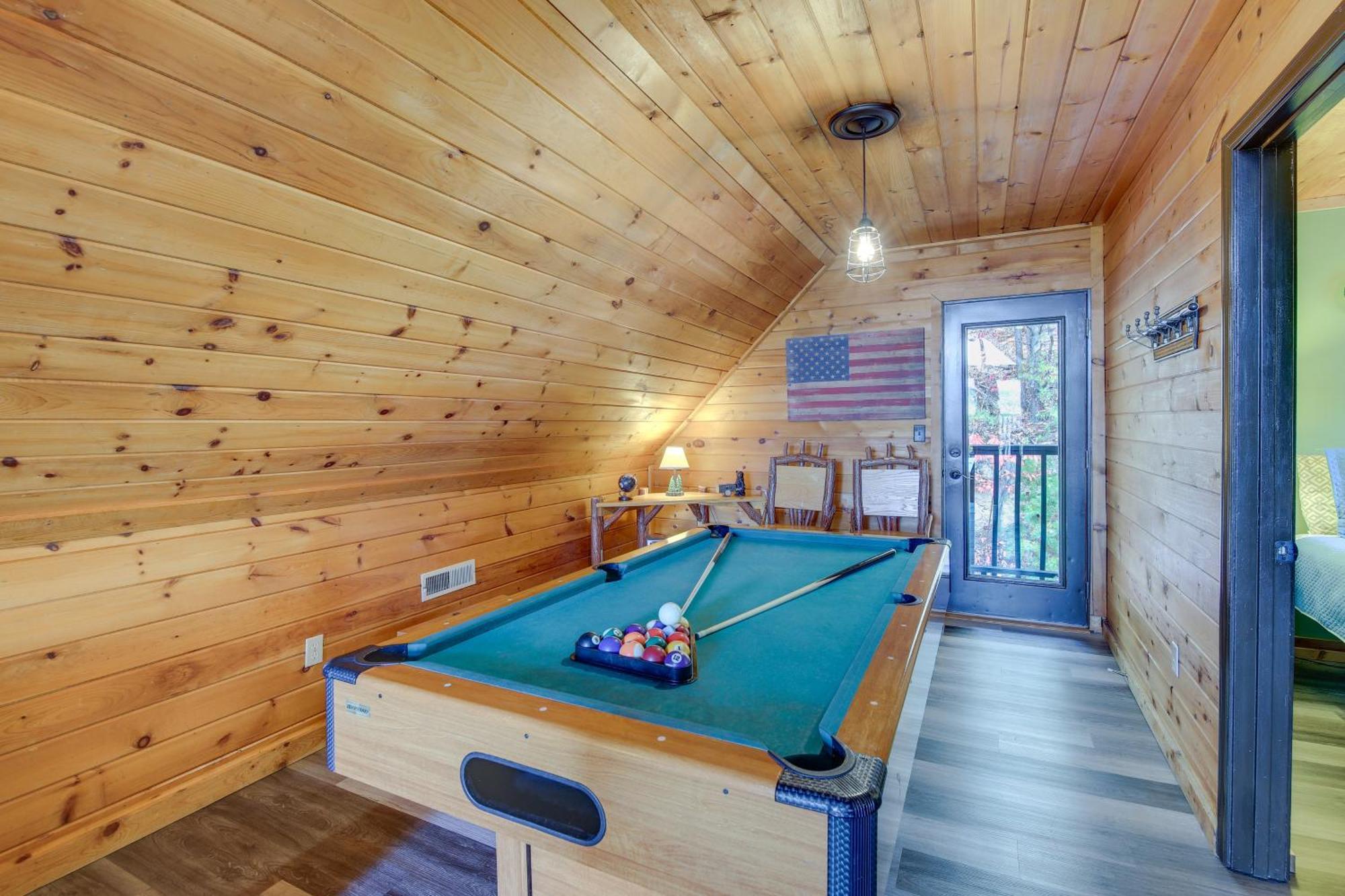 Above And Beyond Pigeon Forge Cabin With Prime Views! 외부 사진