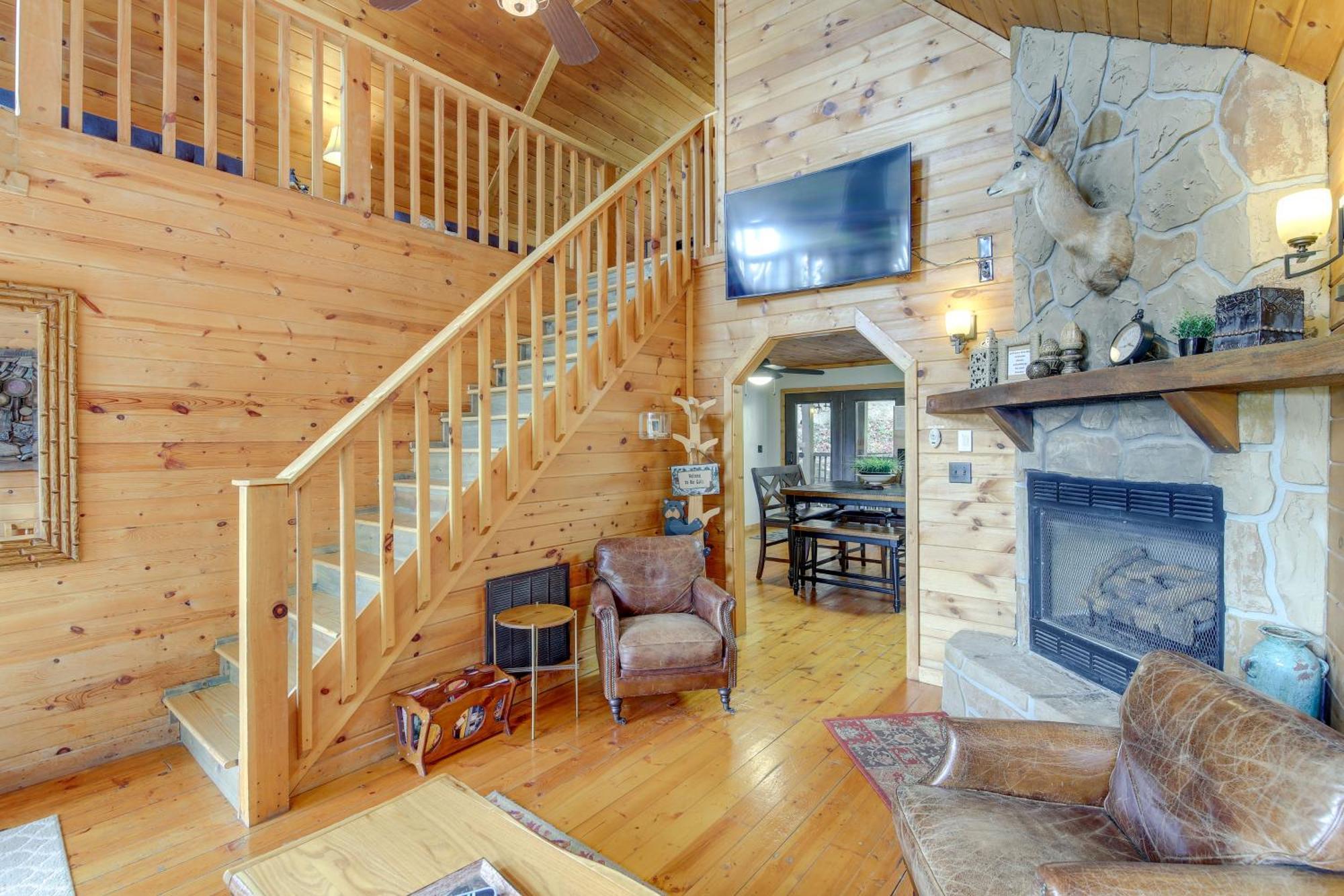 Above And Beyond Pigeon Forge Cabin With Prime Views! 외부 사진