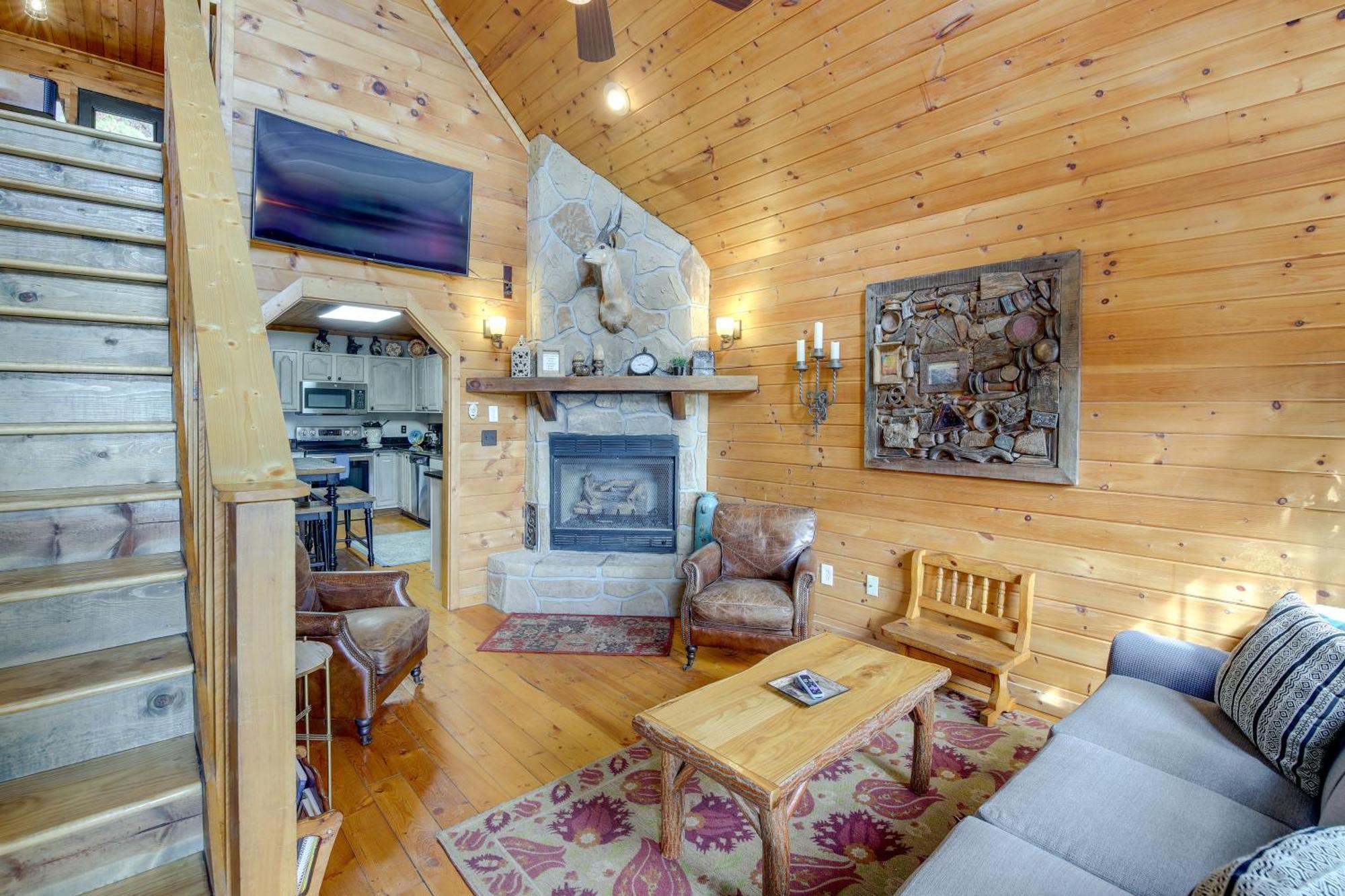 Above And Beyond Pigeon Forge Cabin With Prime Views! 외부 사진