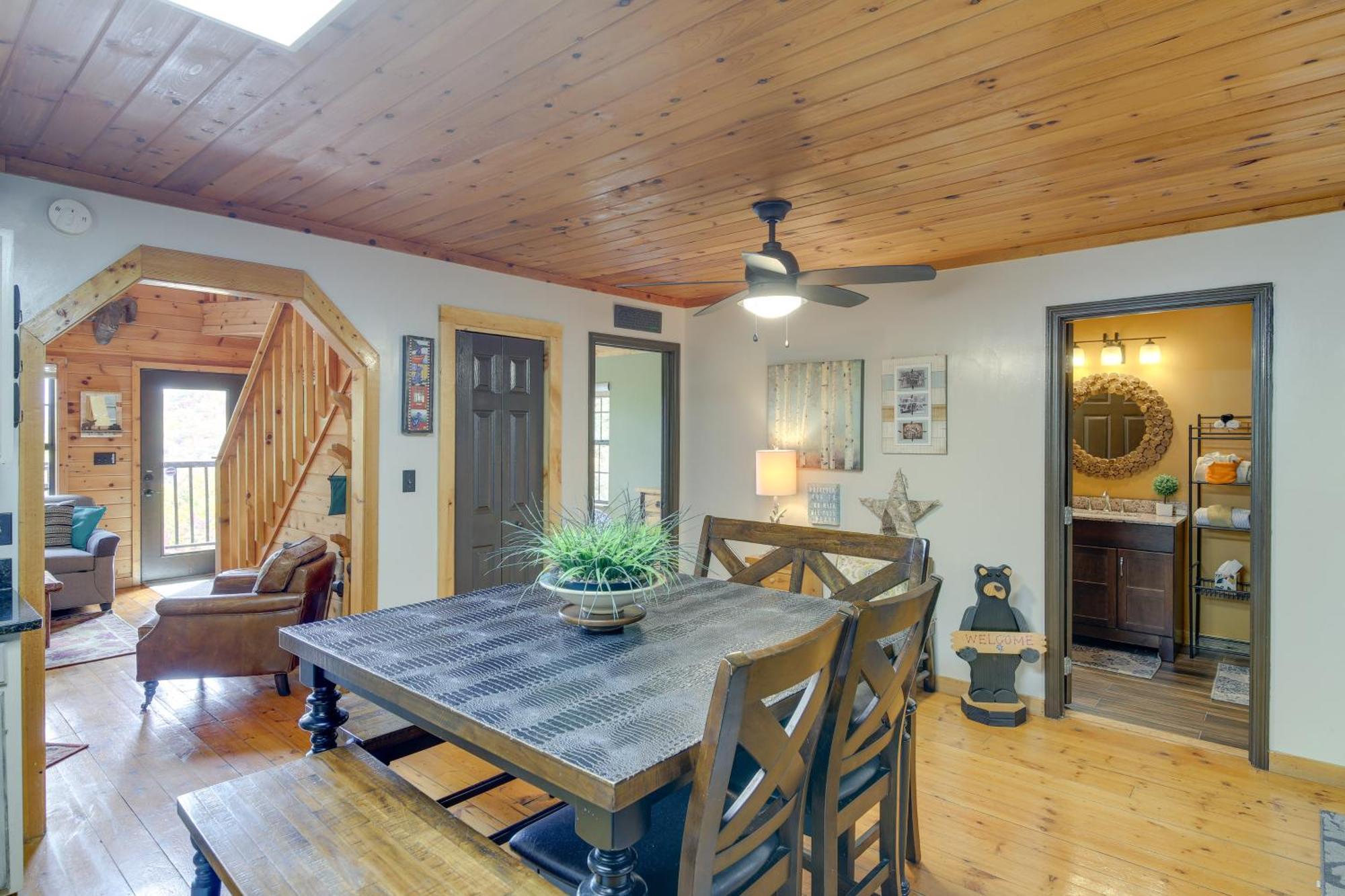 Above And Beyond Pigeon Forge Cabin With Prime Views! 외부 사진