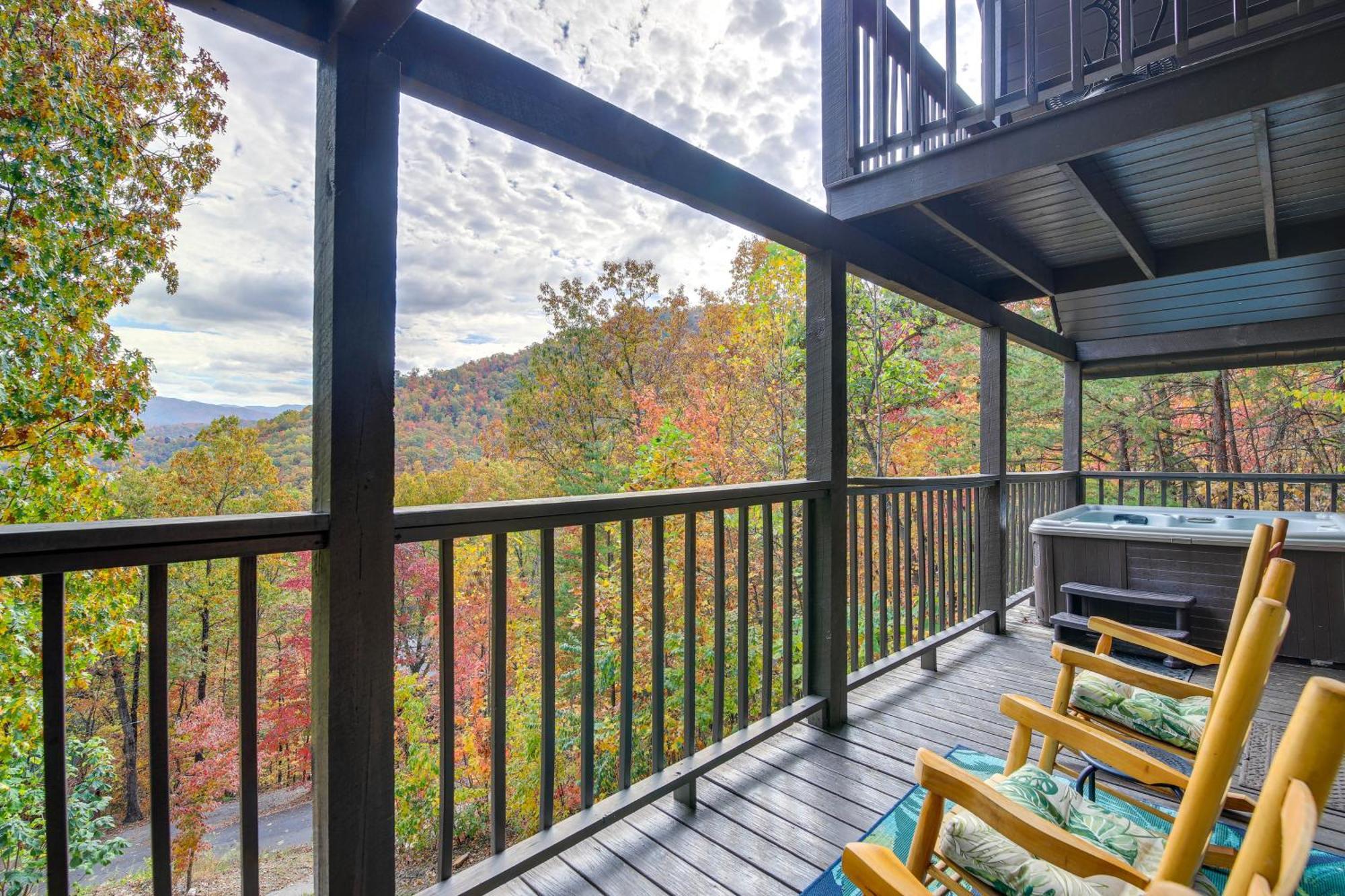 Above And Beyond Pigeon Forge Cabin With Prime Views! 외부 사진