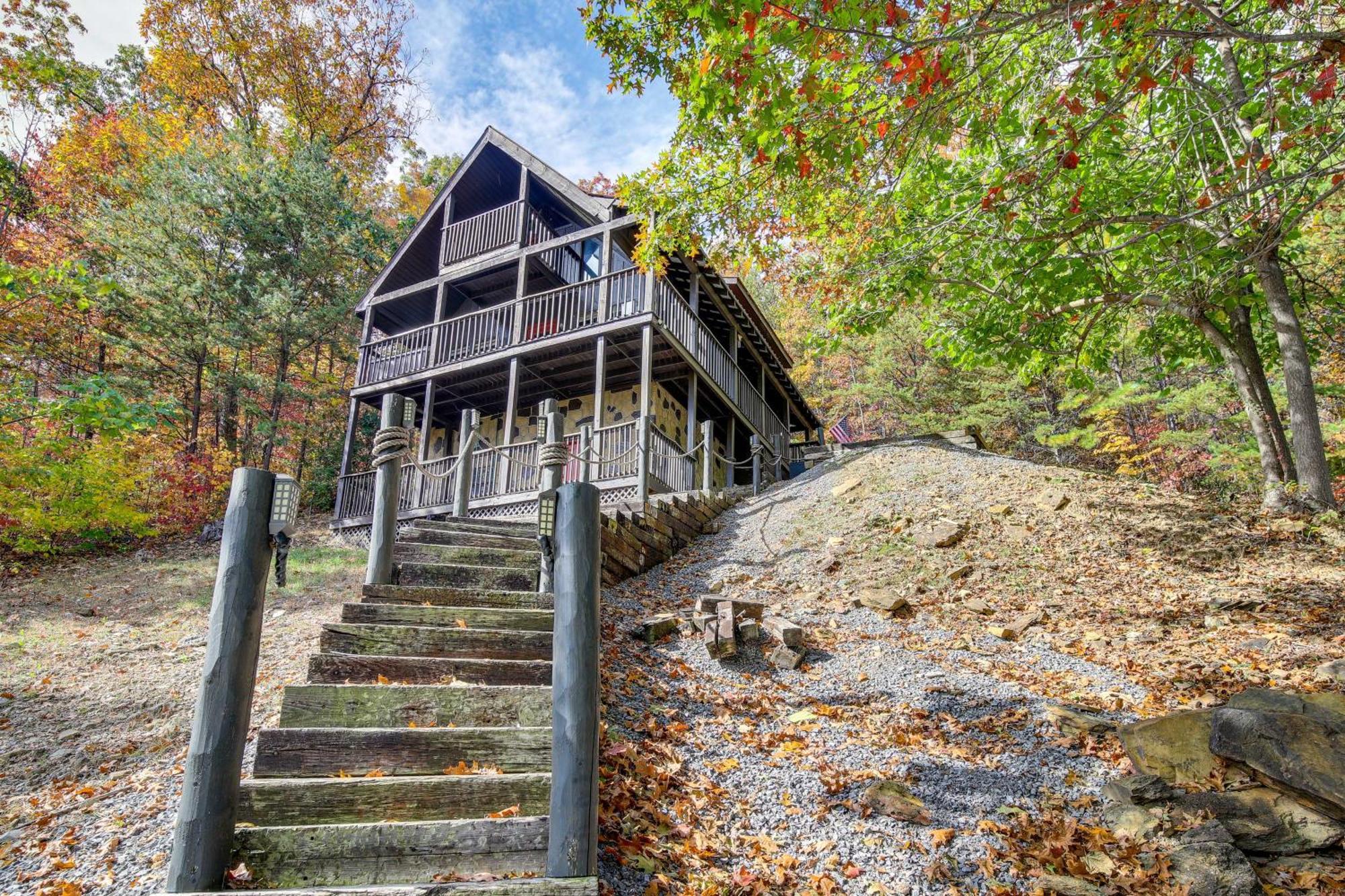 Above And Beyond Pigeon Forge Cabin With Prime Views! 외부 사진